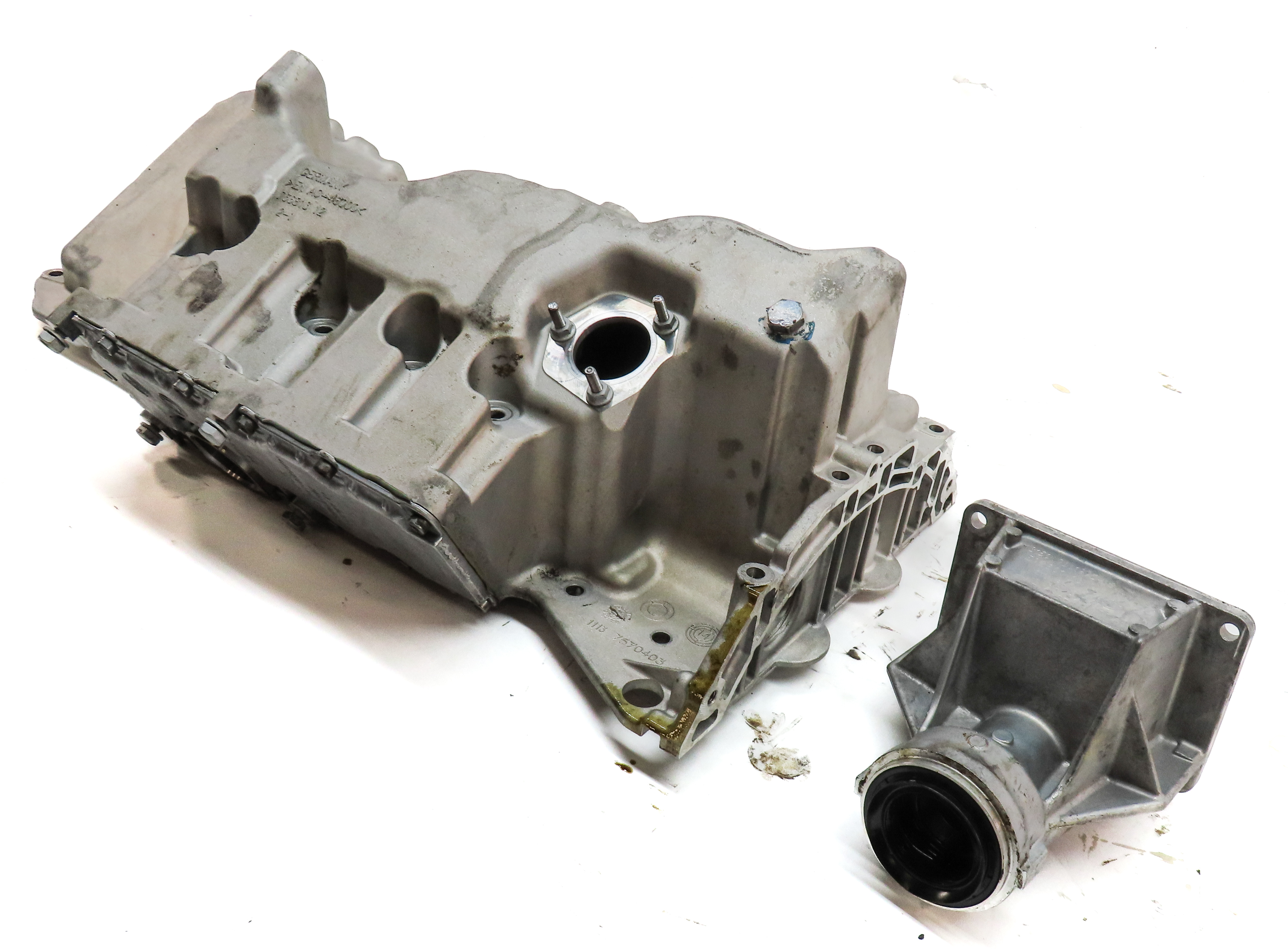 2011-2018 BMW 335Xi X3 X4 (F25 F26 F30) Xi AWD 3.0L N52 N55 TURBO ENGINE OIL PAN — exact item pictured